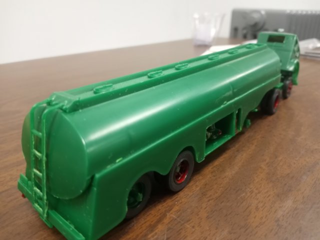 _204205.jpg